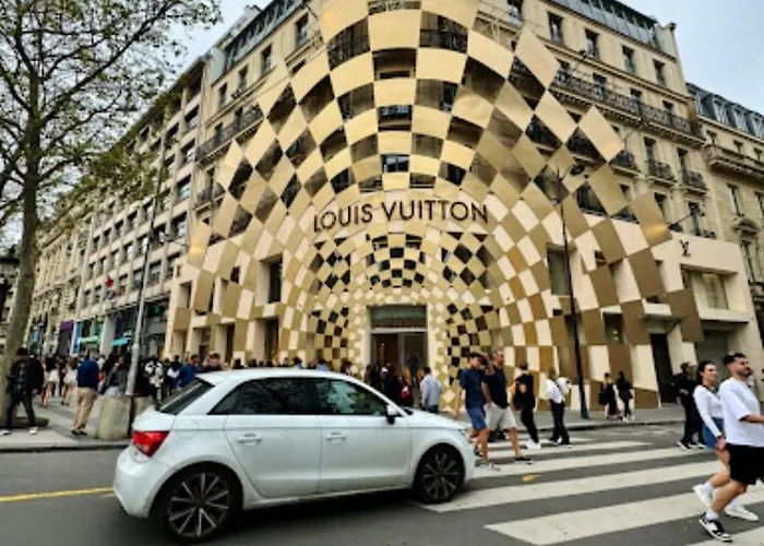 Luxury Flat Tour Eiffel 16e